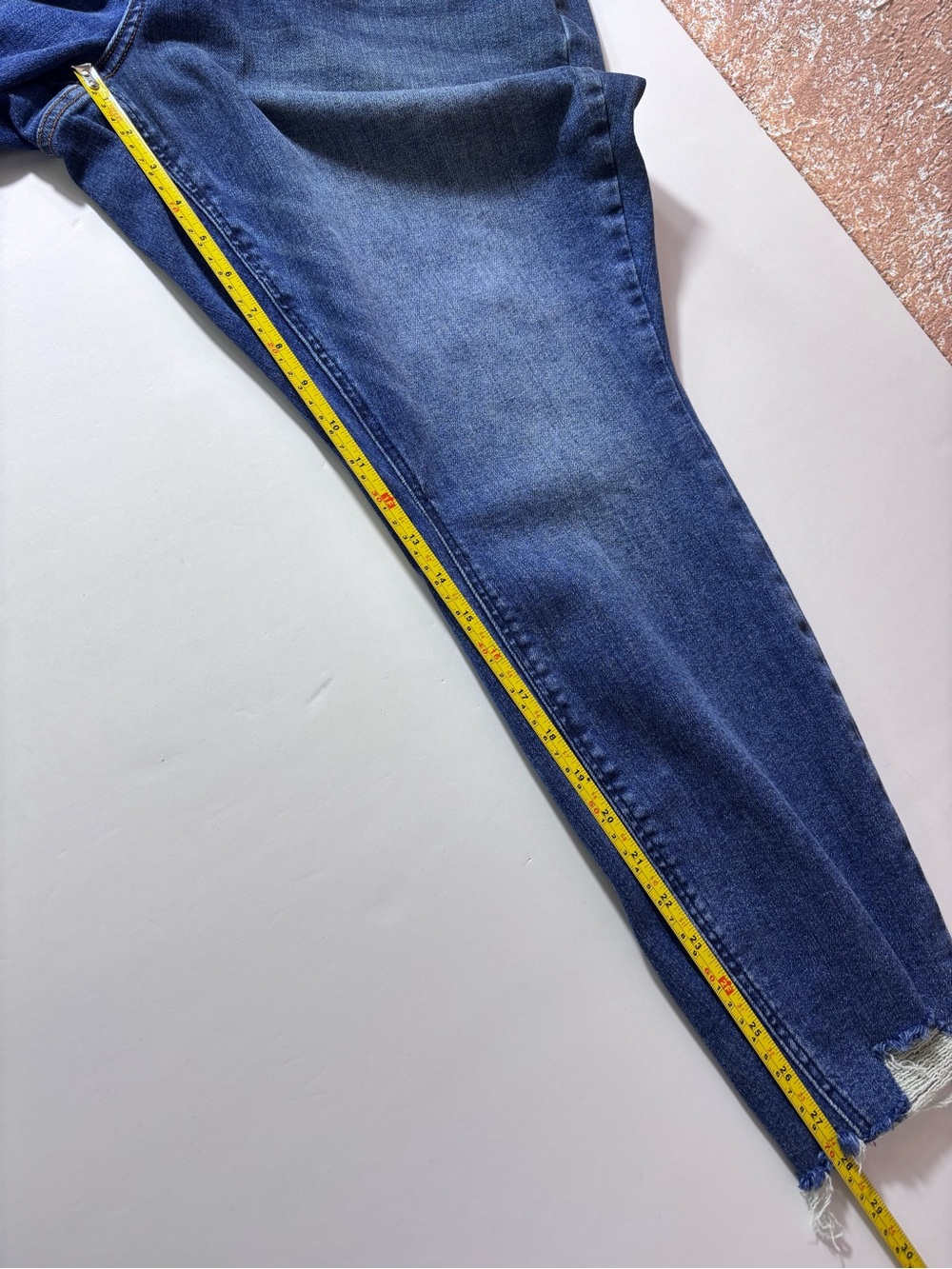 Judy Blue Skinny Fit Jeans Hi-Rise Stretchy Distressed Raw Hem Blue Denim Sz 20W - Picture 14 of 15